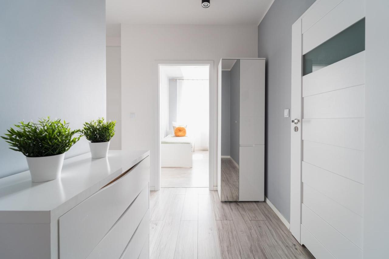 Апартаменти New Apart Near Sky Tower - Gwiazdzista Вроцлав Екстер'єр фото