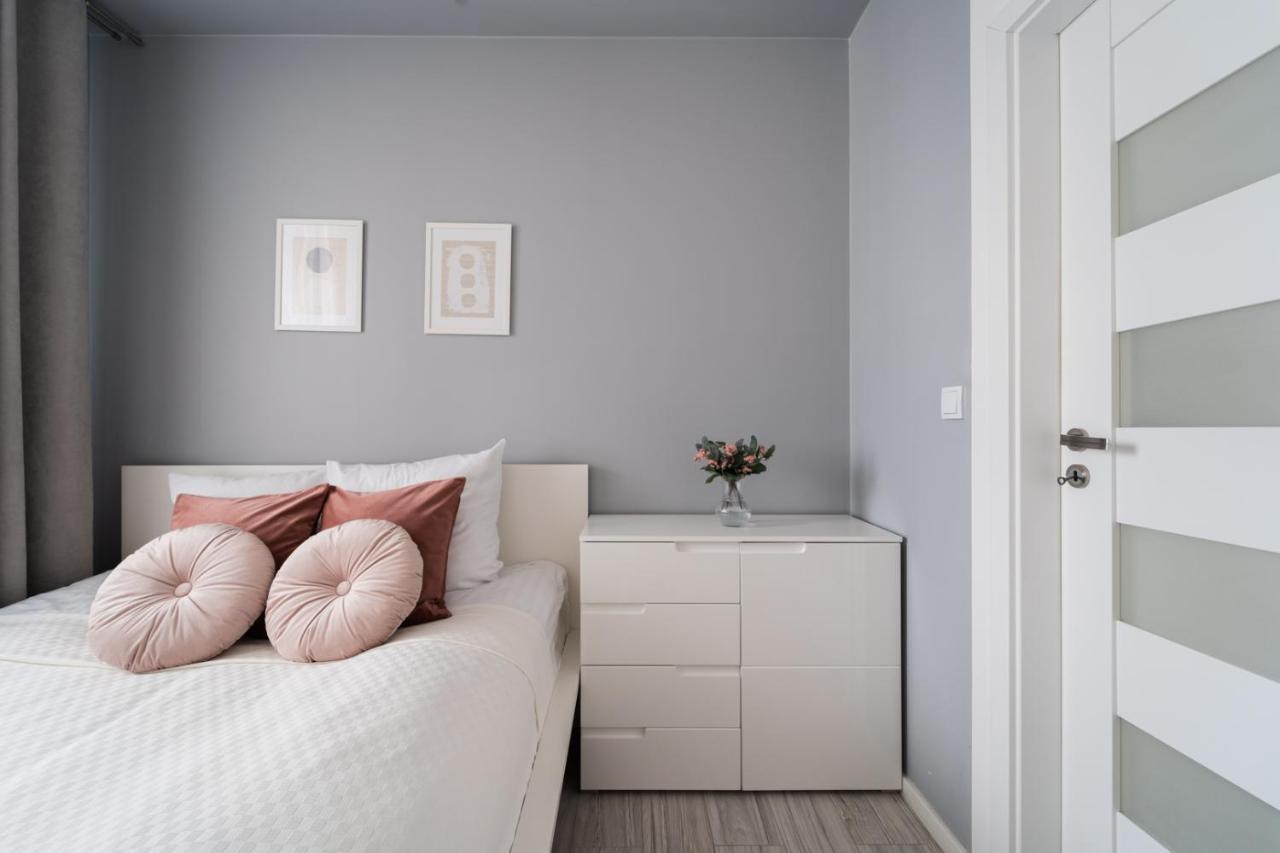 Апартаменти New Apart Near Sky Tower - Gwiazdzista Вроцлав Екстер'єр фото