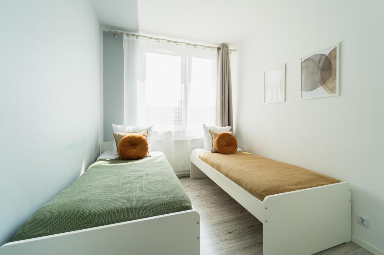 Апартаменти New Apart Near Sky Tower - Gwiazdzista Вроцлав Екстер'єр фото
